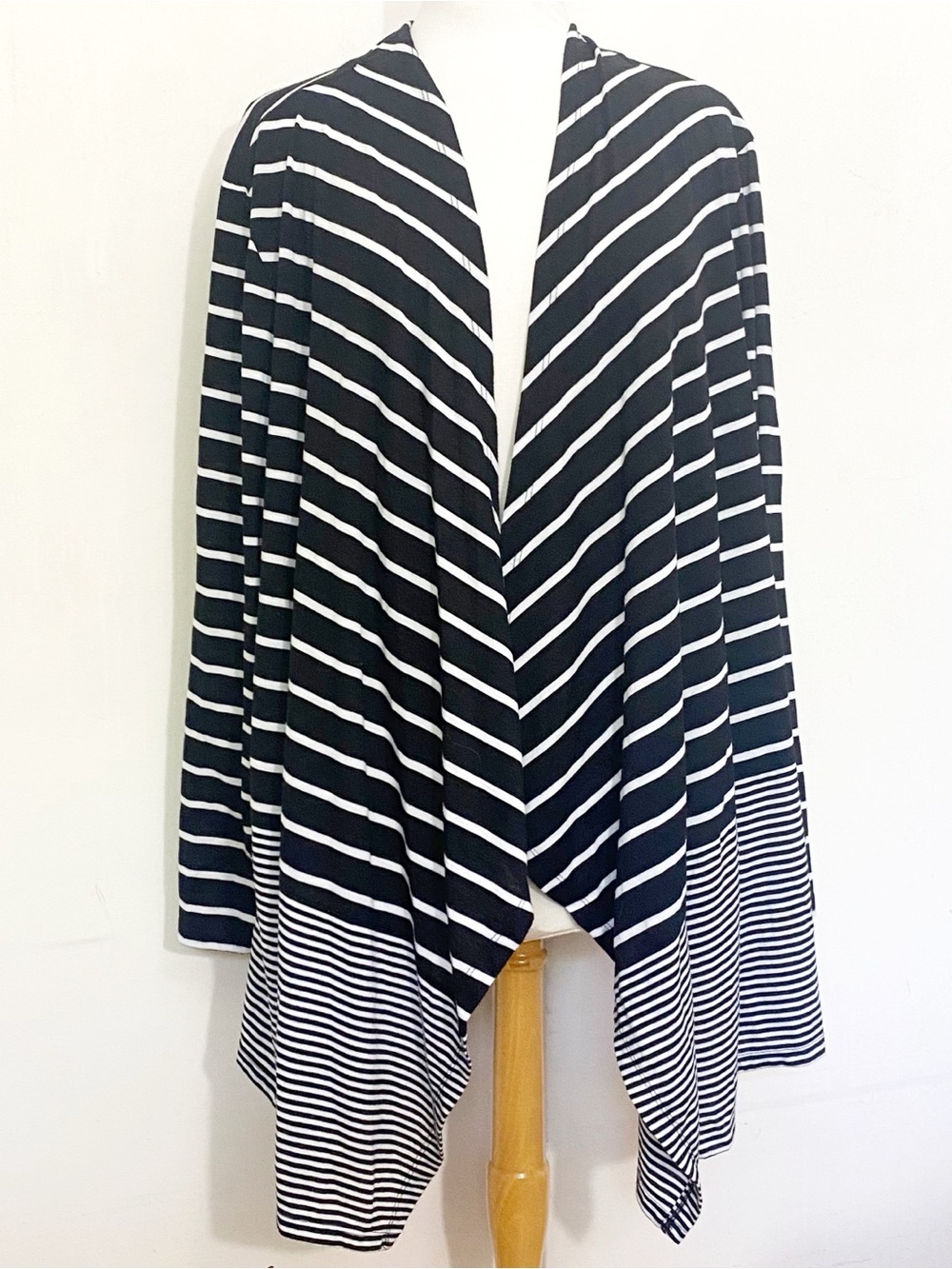Terra & Sky Black and White Lightweight Striped High-Low Open Front Jacket 3X